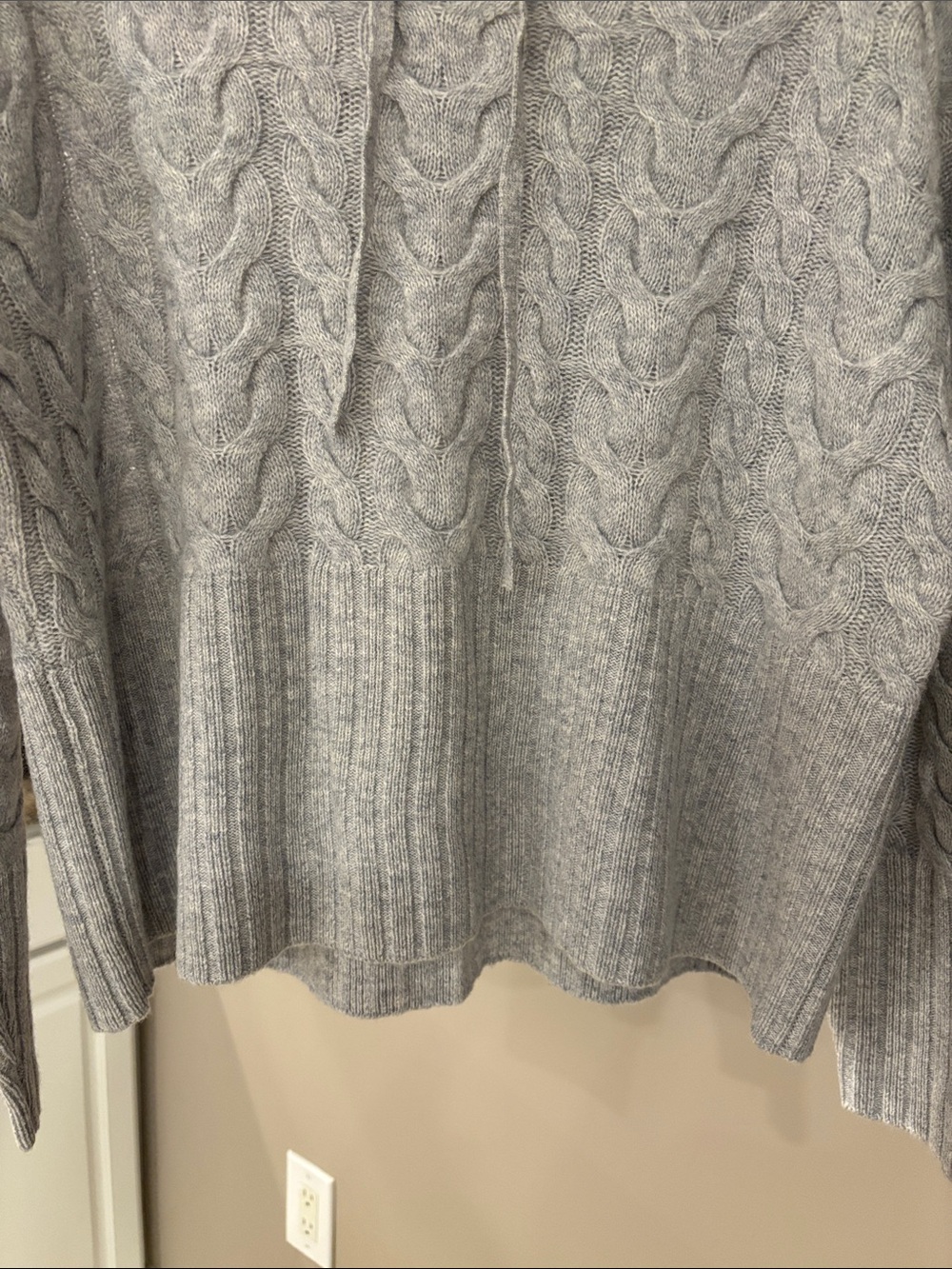 Alashan 100% Merino Wool Cable Knit Sweater | Size XL | Gray - Picture 6 of 9